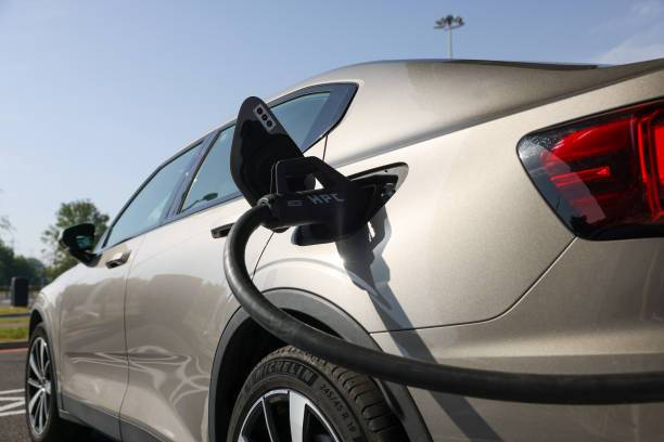 <img src="car.jpg" alt="car charger" /> 